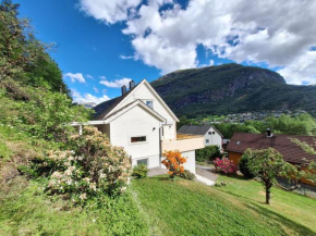 Hus i Stryn